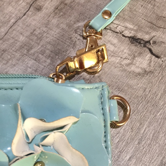 Wristlet - Picture 6 of 6